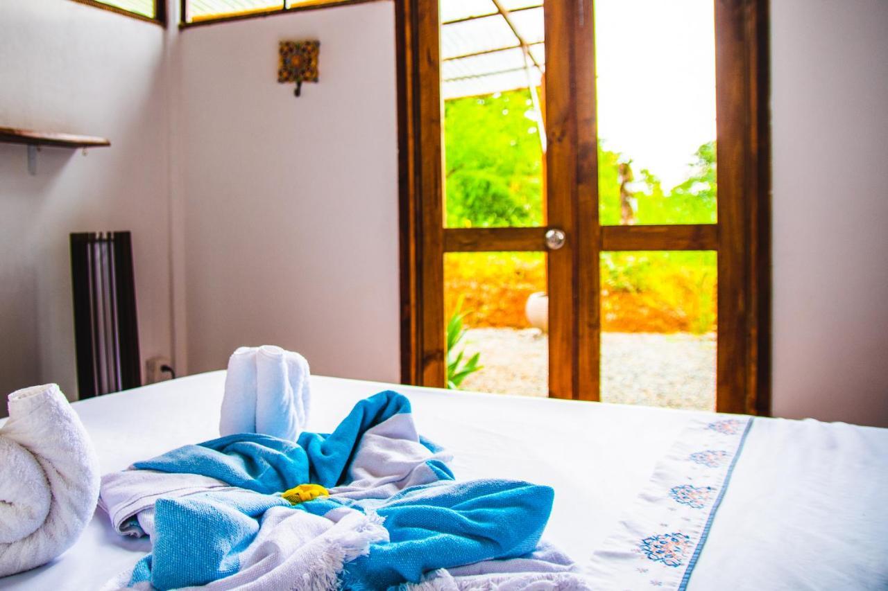 Oasis Uvita Bed & Breakfast ภายนอก รูปภาพ