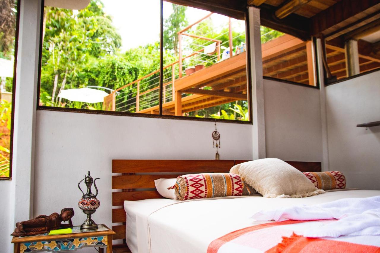 Oasis Uvita Bed & Breakfast ภายนอก รูปภาพ