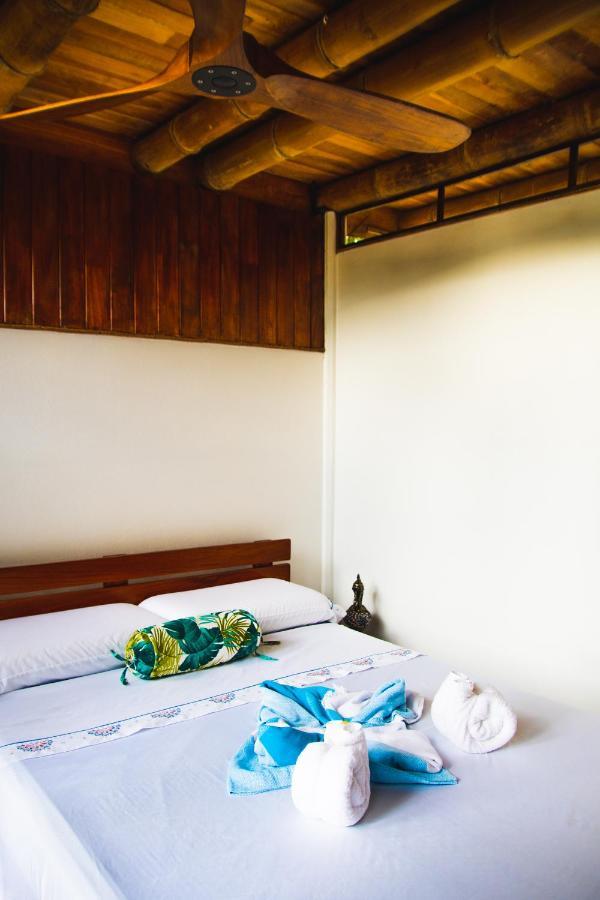 Oasis Uvita Bed & Breakfast ภายนอก รูปภาพ